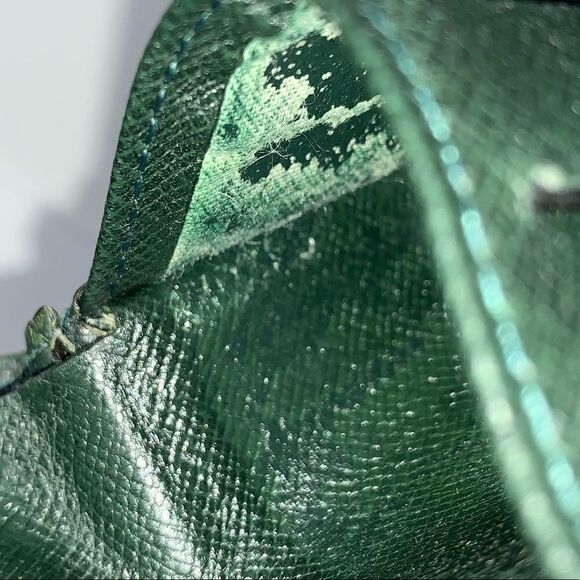 💥AUTHENTIC💥 Louis Vuitton Mens Leather Bifold Wallet Green - Picture 10 of 10